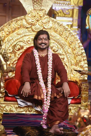 http://nithyananda.org/sites/default/files/photo-gallery/2017-5may-13th-nithyananda-diary_DSC_5456_bengaluru-aadheenam-sadashivatva-day1-intro-session-swamiji.jpg