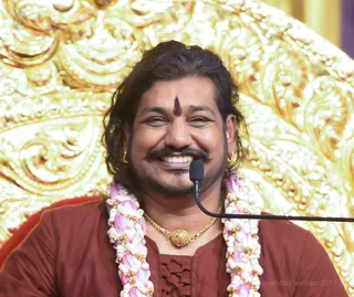http://nithyananda.org/sites/default/files/photo-gallery/2017-5may-13th-nithyananda-diary_DSC_5611_bengaluru-aadheenam-sadashivatva-day1-intro-session--swamiji.jpg