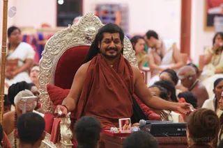 His Holiness gifts Spakitika atma lingams