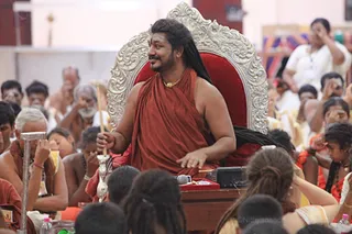 http://nithyananda.org/sites/default/files/photo-gallery/2017-5may-17th-nithyananda-diary_IMG_0830_bengaluru-aadheenam-sadashivatva-day5-mandala-third-eye-swamiji.jpg