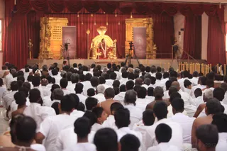 http://nithyananda.org/sites/default/files/photo-gallery/2017-5may-21st-nithyananda-diary_IMG_5247_bengaluru-aadheenam-sadashivatva-day9-VHP-nithyanandam-kids-sadashivatva-session-swamiji.jpg