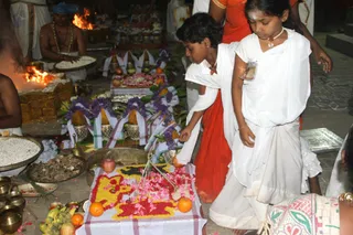 http://nithyananda.org/sites/default/files/photo-gallery/2017-5may-24th-nithyananda-diary_IMG_0048-shiva-deeksha-temple-kids.jpg