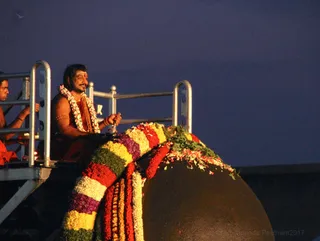 http://nithyananda.org/sites/default/files/photo-gallery/2017-5may-24th-nithyananda-diary_IMG_0535_bengaluru-aadheenam-sadashivatva-day12-VHP-nithyanandam-kids-day4-rudrabhishekam-swamiji.jpg