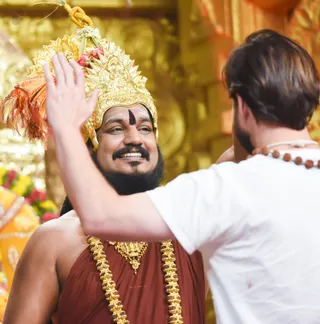 Energy Darshan - Transmitting the Divine Energy.