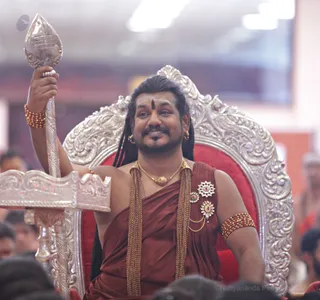 http://nithyananda.org/sites/default/files/photo-gallery/2017-7jul-6th-approved-edited-selected_IMG_3746_bengaluru-aadheenam-IA-day20-mandala-process-swamiji.jpg