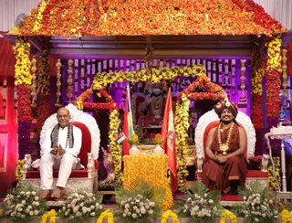 His Holiness with the High Commissioner of Mauritius in India, Mr. Jagdishwar Goburdhun.