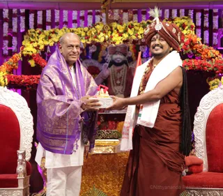 http://nithyananda.org/sites/default/files/photo-gallery/2017-7jul-9th-nithyananda-diary_IMG_2253_bengaluru-aadheenam-guru-purnima-mou-sign-mauritius-jagdishwar-swamji.jpg