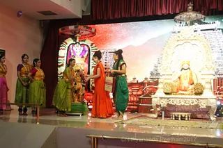 http://nithyananda.org/sites/default/files/photo-gallery/2017-9-Sep-25_nithyananda-diary_bengaluru-aadheenam_navratri-day-5-culturals-darbar_IMG_6136_0.JPG
