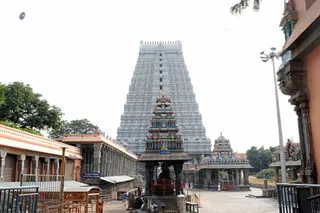 http://nithyananda.org/sites/default/files/photo-gallery/2018-01-Jan-03-nithyananda-diary_bengaluru-aadheenam_visit-annamalaiyar-temple_7T9A0124.JPG