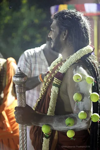 http://nithyananda.org/sites/default/files/photo-gallery/2018-01-Jan-03-nithyananda-diary_tiruvannamalai-aadheenam_fire-walking-lemon-piercing_7T7A3744.jpg
