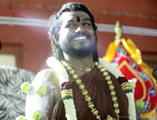 http://nithyananda.org/sites/default/files/photo-gallery/2018-01-Jan-03-nithyananda-diary_tiruvannamalai-aadheenam_fire-walking-lemon-piercing_7T7A3749.jpg