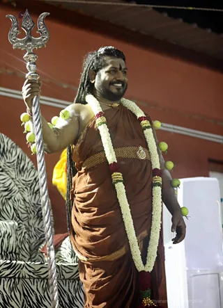 http://nithyananda.org/sites/default/files/photo-gallery/2018-01-Jan-03-nithyananda-diary_tiruvannamalai-aadheenam_fire-walking-lemon-piercing_7T7A3771.jpg