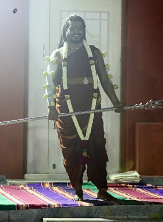 http://nithyananda.org/sites/default/files/photo-gallery/2018-01-Jan-03-nithyananda-diary_tiruvannamalai-aadheenam_fire-walking-lemon-piercing_7T7A3819.jpg