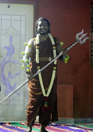 http://nithyananda.org/sites/default/files/photo-gallery/2018-01-Jan-03-nithyananda-diary_tiruvannamalai-aadheenam_fire-walking-lemon-piercing_7T9A0009.jpg