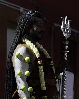 http://nithyananda.org/sites/default/files/photo-gallery/2018-01-Jan-03-nithyananda-diary_tiruvannamalai-aadheenam_fire-walking-lemon-piercing_7T9A0016.jpg