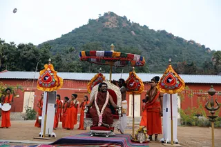 http://nithyananda.org/sites/default/files/photo-gallery/2018-01-Jan-15-nithyananda-diary_bengaluru-aadheenam_mattu-pongal-celebrations_7T9A0188_0.jpg