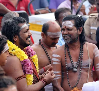 http://nithyananda.org/sites/default/files/photo-gallery/2018-01-Jan-16-nithyananda-diary_bengaluru-aadheenam_temple-procession-welcoming_7T7A0204.jpg
