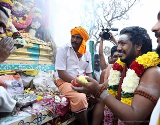 http://nithyananda.org/sites/default/files/photo-gallery/2018-01-Jan-16-nithyananda-diary_bengaluru-aadheenam_temple-procession-welcoming_7T9A0513.jpg