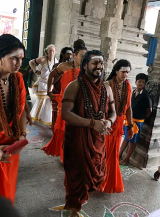 http://nithyananda.org/sites/default/files/photo-gallery/2018-01-Jan-16-nithyananda-diary_bengaluru-aadheenam_temple-procession-welcoming_7T9A0570.jpg