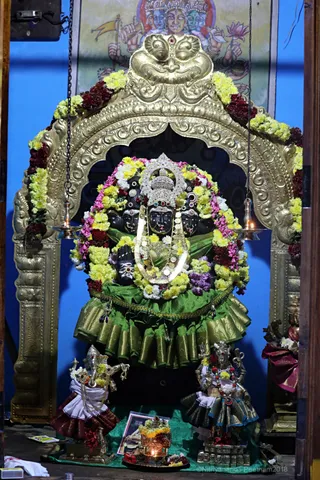 http://nithyananda.org/sites/default/files/photo-gallery/2018-01-Jan-17-nithyananda-diary_bengaluru-aadheenam_girivalam-with-nithyananda_7T7A0330.jpg