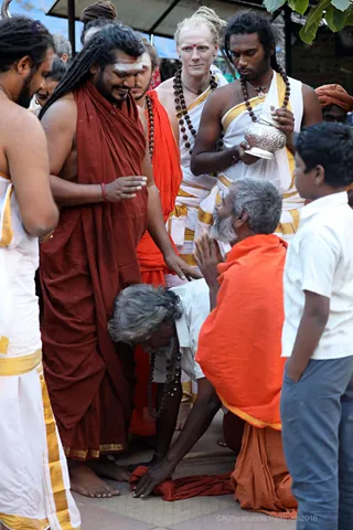 http://nithyananda.org/sites/default/files/photo-gallery/2018-01-Jan-17-nithyananda-diary_bengaluru-aadheenam_girivalam-with-nithyananda_7T7A0354.jpg