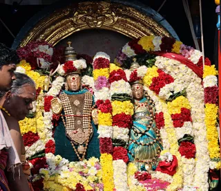 http://nithyananda.org/sites/default/files/photo-gallery/2018-01-Jan-18-nithyananda-diary_bengaluru-aadheenam_aadheenavasis-thiruvannamalai-trip_manalurpettai-trip_7T7A0468.jpg