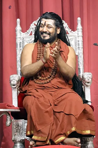 http://nithyananda.org/sites/default/files/photo-gallery/2018-03-Mar-15-nithyananda-diary_bengaluru-aadheenam_nithya-satsang-with-h-raja-guests_7T7A7249.jpg