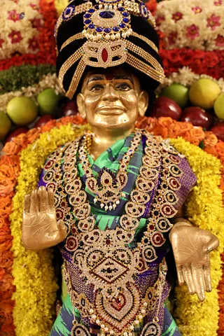 http://nithyananda.org/sites/default/files/photo-gallery/2018-05-May-28-nithyananda-diary_bengaluru-aadheenam_nithyananda-poornima_7T9A6374.jpg