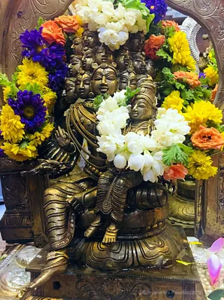 http://nithyananda.org/sites/default/files/photo-gallery/2018-05-May-29-nithyananda-diary_bengaluru-aadheenam_aanmartha-puja_33862972_10204890262933154_4675231734608953344_n.jpg