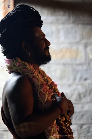 http://nithyananda.org/sites/default/files/photo-gallery/2018-05-May-31-nithyananda-diary_bengaluru-aadheenam_swarna-shibikotsavam-procession_7T7A0564.jpg