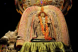 http://nithyananda.org/sites/default/files/photo-gallery/2018-05-May-31-nithyananda-diary_bengaluru-aadheenam_swarna-shibikotsavam-procession_7T9A7136.jpg