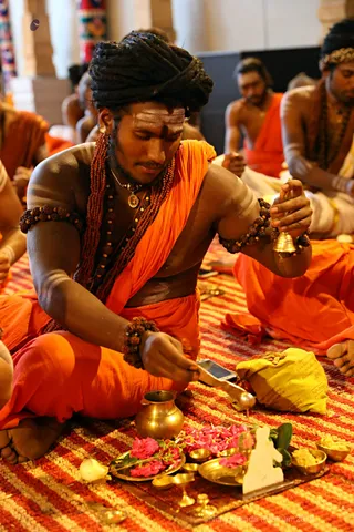 http://nithyananda.org/sites/default/files/photo-gallery/2018-06-Jun-23-nithyananda-diary_bengaluru-aadheenam_uttamotama-seva_7T9A9303.jpg