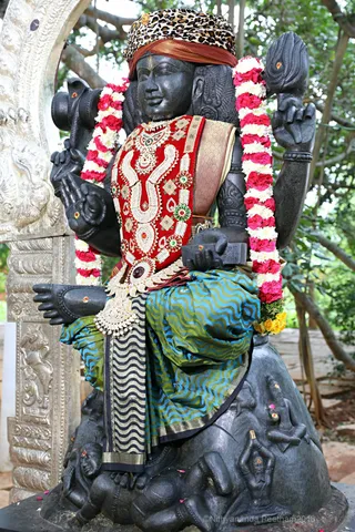 http://nithyananda.org/sites/default/files/photo-gallery/2018-06-Jun-23-nithyananda-diary_bengaluru-aadheenam_uttamotama-seva_7T9A9341.jpg
