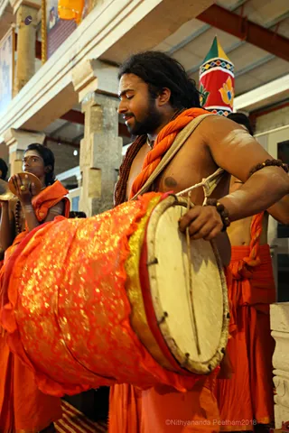 http://nithyananda.org/sites/default/files/photo-gallery/2018-06-Jun-23-nithyananda-diary_bengaluru-aadheenam_uttamotama-seva_7T9A9364.jpg