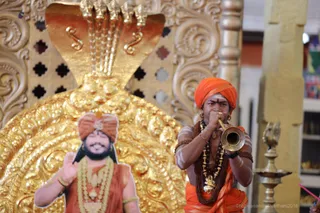 http://nithyananda.org/sites/default/files/photo-gallery/2018-08-Aug-nithyananda-diary_bengaluru-aadheenam_uttamotama-seva_7T9A0159.jpg