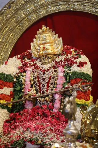 http://nithyananda.org/sites/default/files/photo-gallery/2018-08-Aug-nithyananda-diary_bengaluru-aadheenam_uttamotama-seva_7T9A9118.jpg