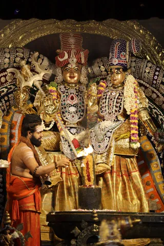 http://nithyananda.org/sites/default/files/photo-gallery/2018-08-Aug-nithyananda-diary_bengaluru-aadheenam_uttamotama-seva_7T9A9925.jpg