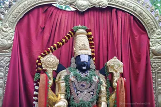 http://nithyananda.org/sites/default/files/photo-gallery/2018-08Aug-14-nithyananda-diary_bengaluru-aadheenam_uttamotama-seva_7T9A0419.jpg