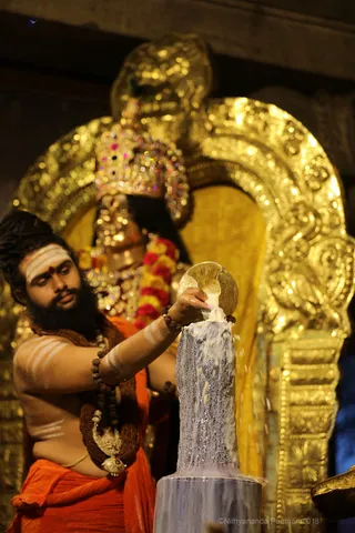 http://nithyananda.org/sites/default/files/photo-gallery/2018-08Aug-15-nithyananda-diary_bengaluru-aadheenam_uttamotama-seva_7T9A0667_0.jpg