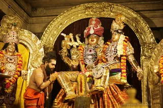 http://nithyananda.org/sites/default/files/photo-gallery/2018-08Aug-15-nithyananda-diary_bengaluru-aadheenam_uttamotama-seva_7T9A0703_0.jpg