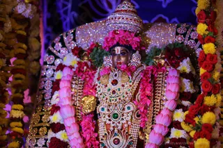 http://nithyananda.org/sites/default/files/photo-gallery/2018-08Aug-15-nithyananda-diary_bengaluru-aadheenam_uttamotama-seva_7T9A0719_0.jpg