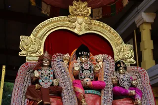 http://nithyananda.org/sites/default/files/photo-gallery/2018-08Aug-15-nithyananda-diary_bengaluru-aadheenam_uttamotama-seva_7T9A0770_0.jpg