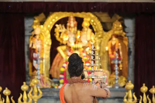 http://nithyananda.org/sites/default/files/photo-gallery/2018-08Aug-15-nithyananda-diary_bengaluru-aadheenam_uttamotama-seva_7T9A0889_0.jpg
