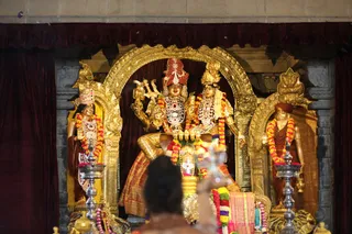 http://nithyananda.org/sites/default/files/photo-gallery/2018-08Aug-15-nithyananda-diary_bengaluru-aadheenam_uttamotama-seva_7T9A0893_0.jpg