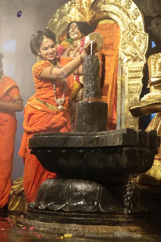 http://nithyananda.org/sites/default/files/photo-gallery/2018-08Aug-17-nithyananda-diary_bengaluru-aadheenam_uttamotama-seva_7T9A1747.JPG