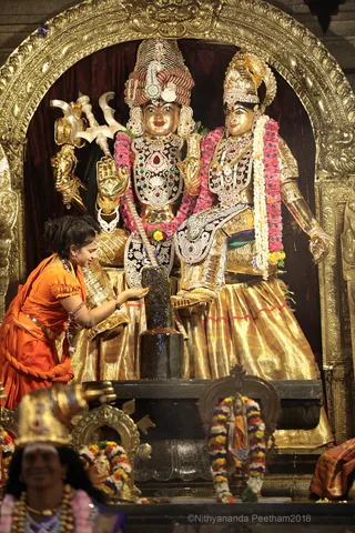 http://nithyananda.org/sites/default/files/photo-gallery/2018-08Aug-17-nithyananda-diary_bengaluru-aadheenam_uttamotama-seva_7T9A1754.JPG