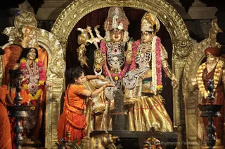 http://nithyananda.org/sites/default/files/photo-gallery/2018-08Aug-17-nithyananda-diary_bengaluru-aadheenam_uttamotama-seva_7T9A1798.JPG