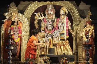 http://nithyananda.org/sites/default/files/photo-gallery/2018-08Aug-17-nithyananda-diary_bengaluru-aadheenam_uttamotama-seva_7T9A1818.JPG