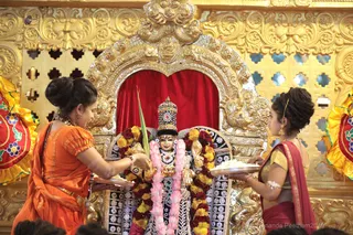 http://nithyananda.org/sites/default/files/photo-gallery/2018-08Aug-17-nithyananda-diary_bengaluru-aadheenam_uttamotama-seva_7T9A1824.JPG