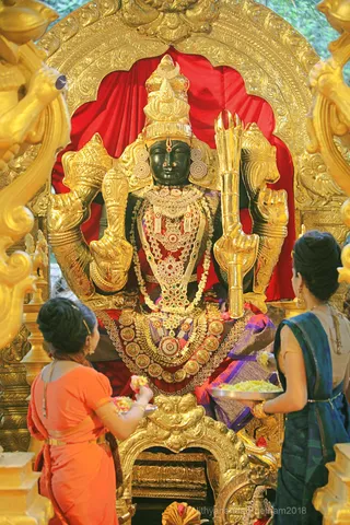 http://nithyananda.org/sites/default/files/photo-gallery/2018-08Aug-22-nithyananda-diary_bengaluru-aadheenam_uttamotama-seva_IMG_5677.JPG